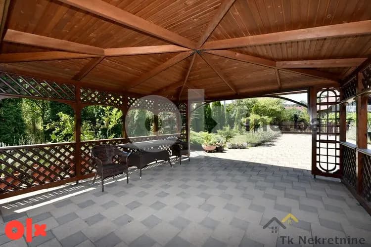 Kuća novije gradnje sa garažom i šadrvanom, Bokavići 2 Kuća novije gradnje sa garažom i šadrvanom, Bokavići 2