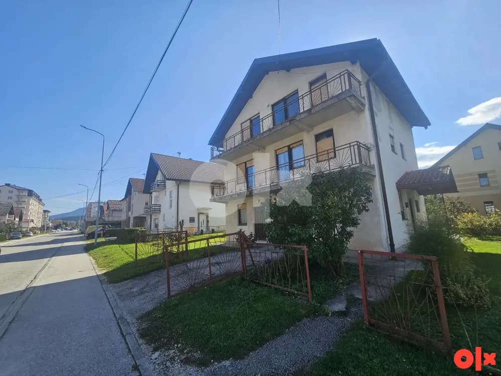 Kuća Pale Centar 300 metara od autobuske stanice 2 Kuća Pale Centar 300 metara od autobuske stanice 2